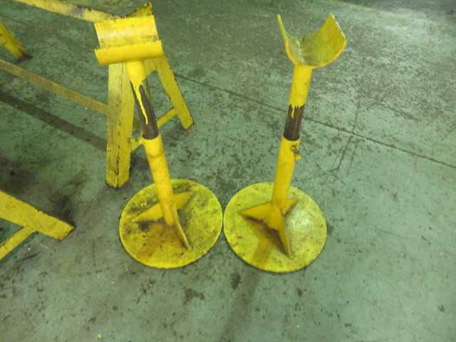 Steel Work Horses and stands. All items in pictures are LOT - MISCELLANEOUS