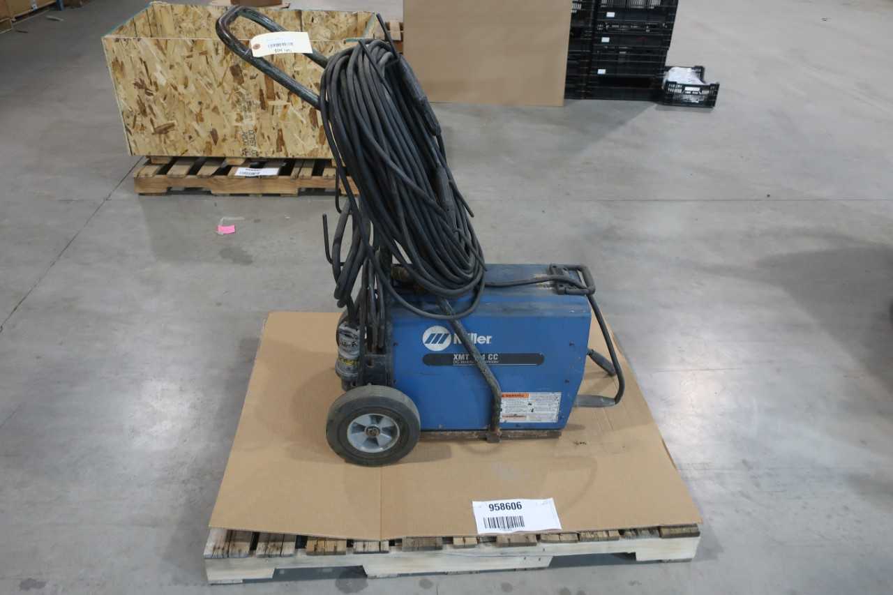 MILLER INVERTER ARC WELDER - WELDING EQUIPMENT