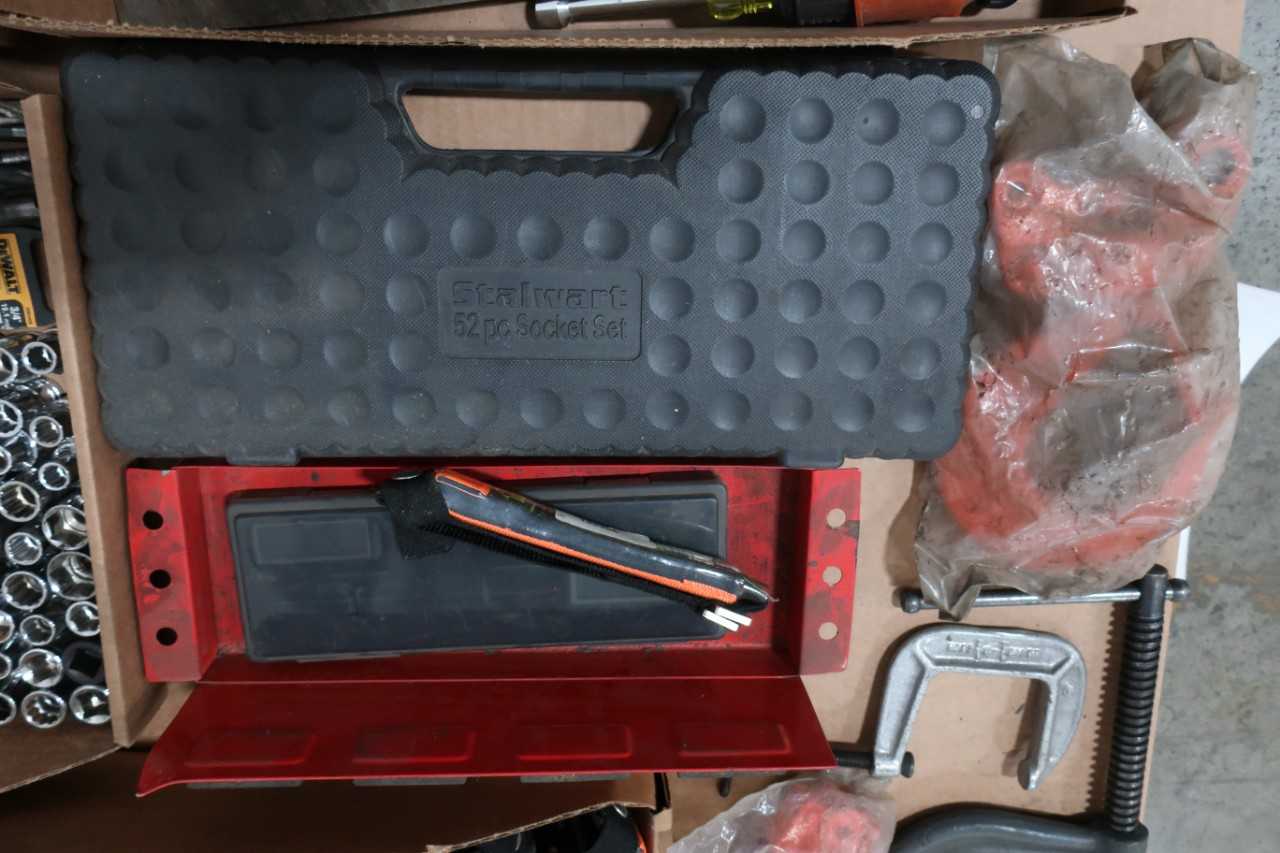 2 PALLETS OF ASSORTED TOOLS - HAND TOOLS
