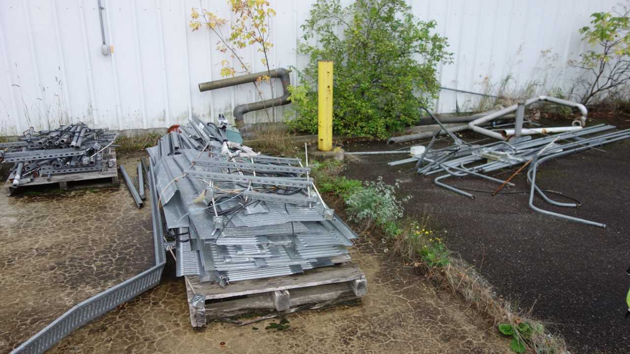 LOT OF ASSORTED STEEL CONDUIT, WIRE TRAYS, PIPING - ELECTRICAL COMPONENTS