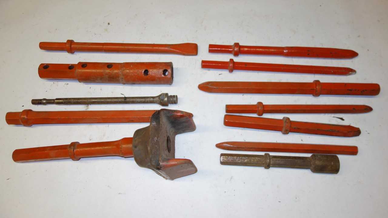 LOT OF 12 ASSORTED JACK HAMMER BITS - ELECTRIC POWER TOOLS