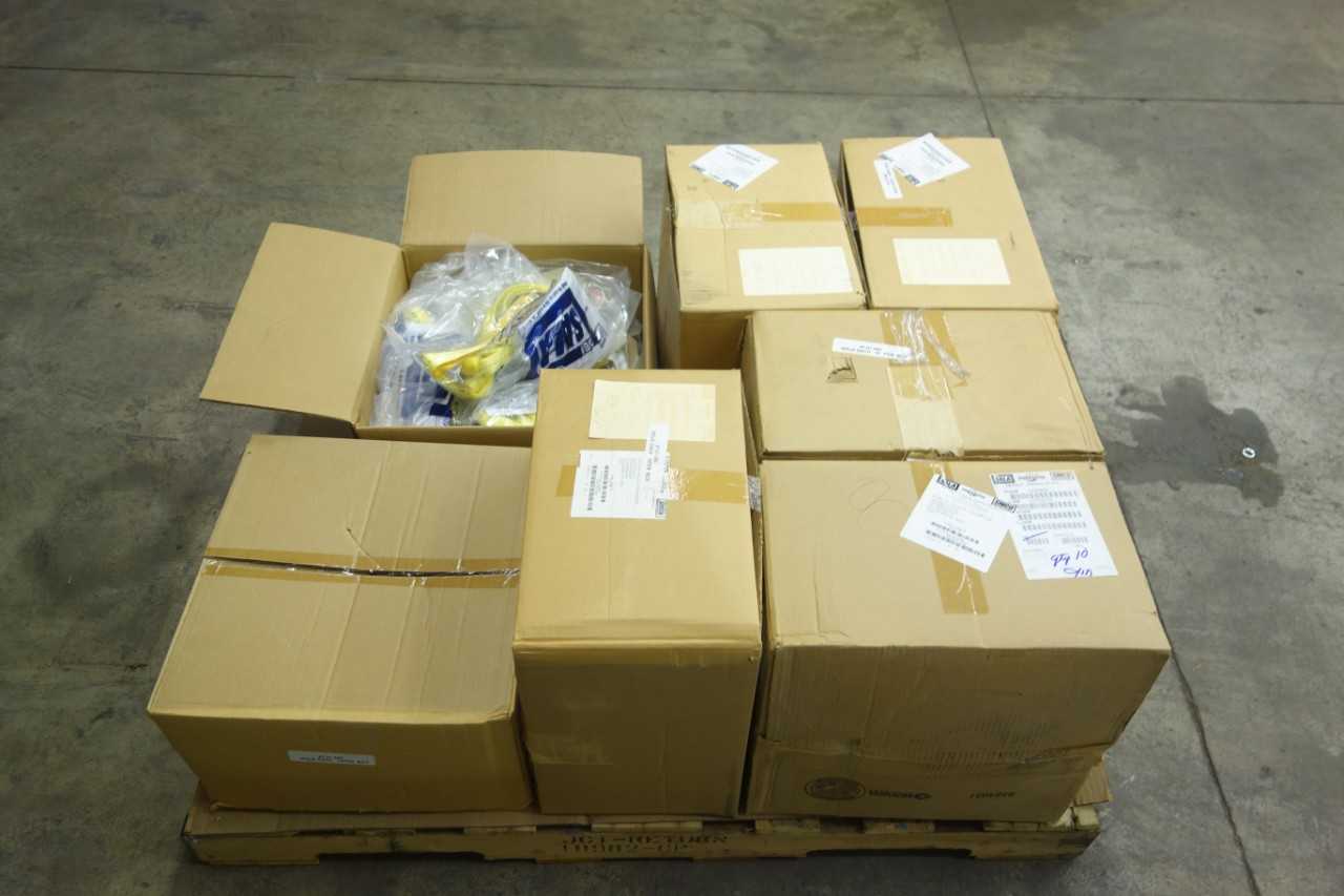 PALLET OF DBI/SALA EZ STOP II SAFETY HARNESS, NEW IN BOX - SAFETY EQUIPMENT