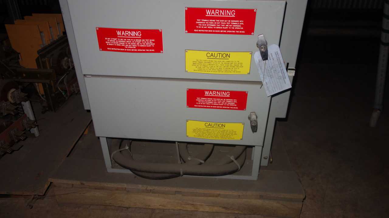 POWELL PV-M SWITCHGEAR GROUND & TEST DEVICE - CIRCUIT BREAKERS