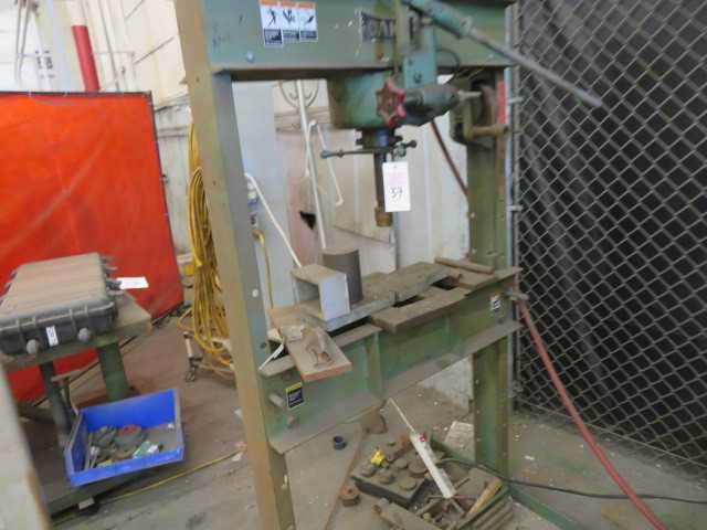 Dake Hydraulic Press - MISCELLANEOUS