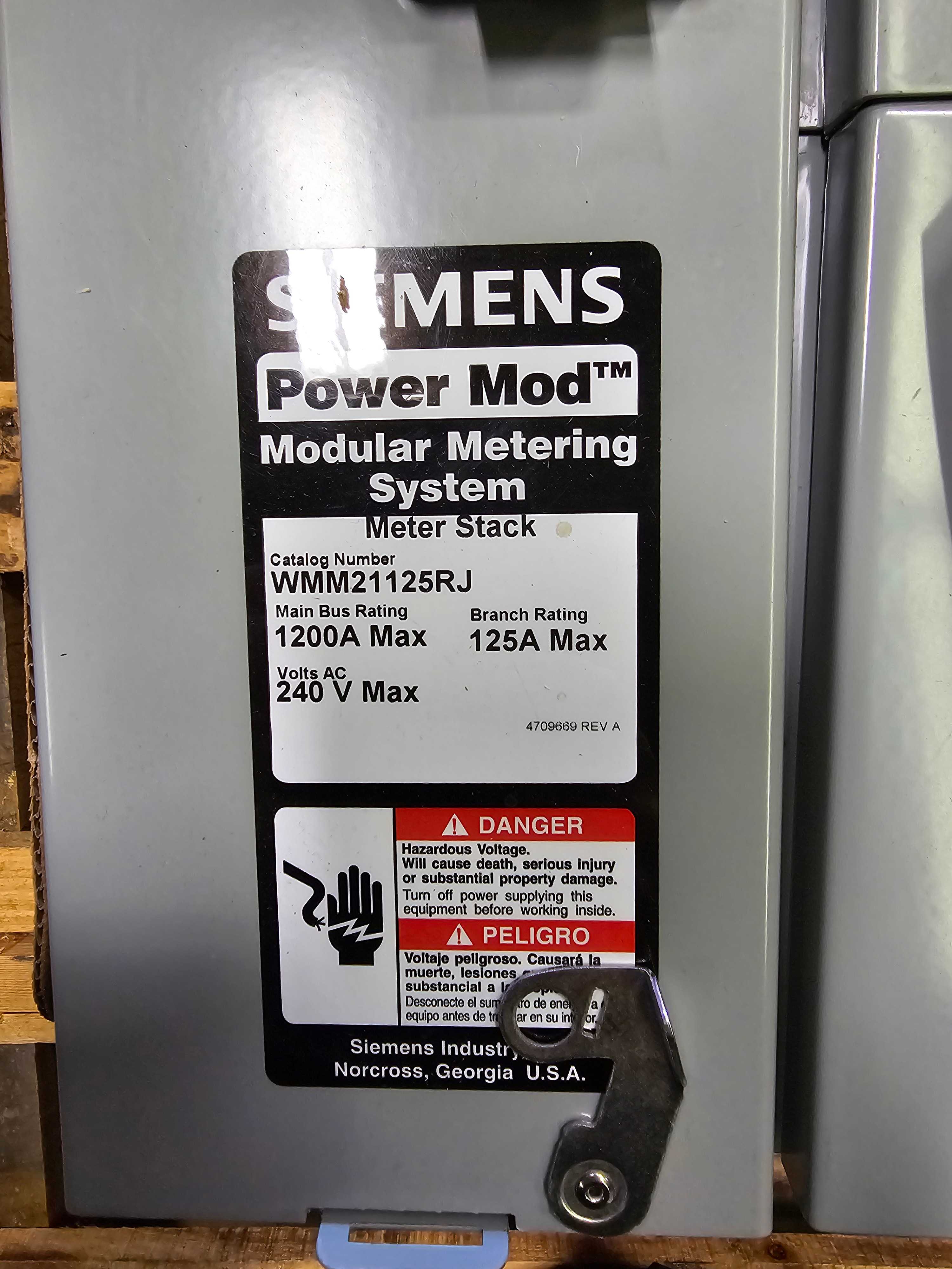 SIEMENS - POWER MOD 1200 AMP METER STACK - MODULAR METERING SYSTEM - WMM21125RJ - 240 VAC - ELECTRICAL COMPONENTS
