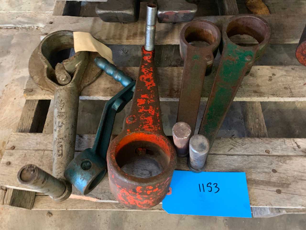 Hand Cranks - INDUSTRIAL PARTS