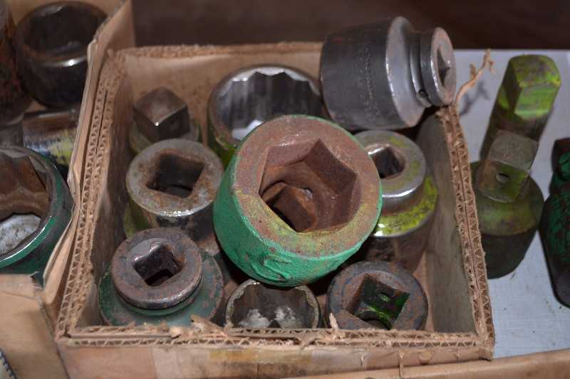 PROTO, STAHLWILLE , GRAY LARGE SOCKETS - MISCELLANEOUS