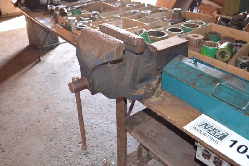 3 X TABLE VICES - MISCELLANEOUS