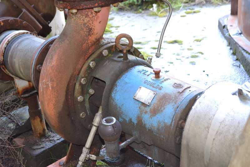 GOULDS 3196XLT 6X8 IRON CENTRIFUGAL PUMP - MISCELLANEOUS