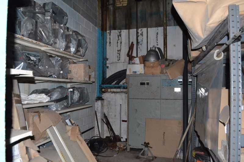 CONTENTS OF ELECTRICAL ROOM - NEW MCC BUCKETS, SIZE 1 STARTERS/REVERSING STARTERS, GREY HANDLE - MISCELLANEOUS
