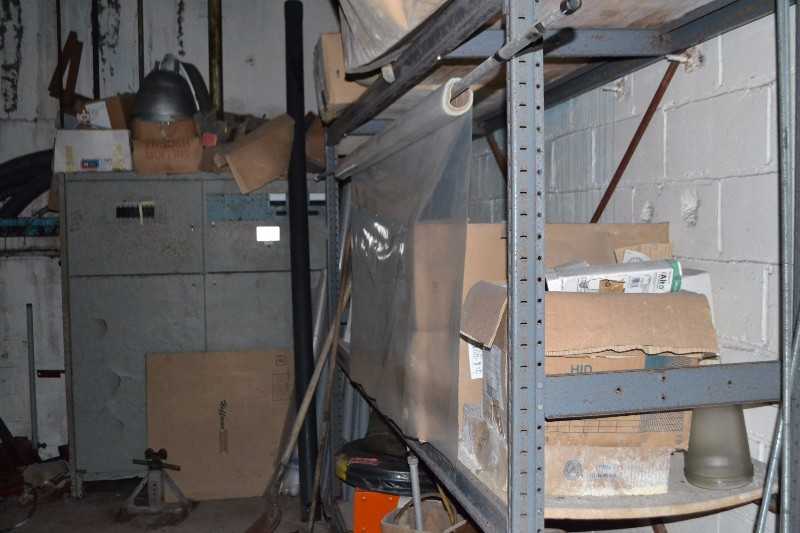 CONTENTS OF ELECTRICAL ROOM - NEW MCC BUCKETS, SIZE 1 STARTERS/REVERSING STARTERS, GREY HANDLE - MISCELLANEOUS