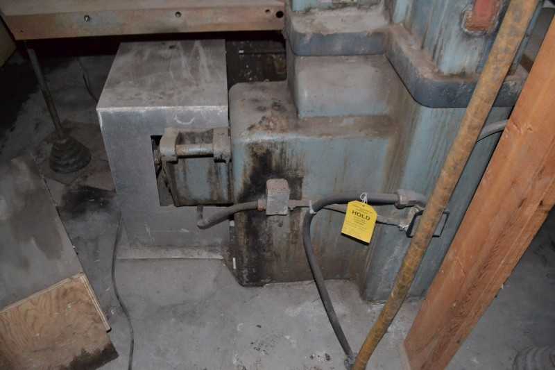 LAWSON 39IN PULP CUTTER - MISCELLANEOUS