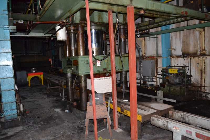 HYDRAULIC MACHINERY CO. MACHINE # 3201 PRESS - MISCELLANEOUS