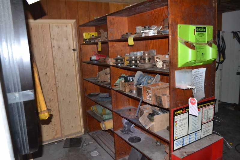CONTENTS OF ROOM - SPROCKETS, FALK COUPLINGS, GEAR REDUCERS, BOLTS, SEALS - MISCELLANEOUS