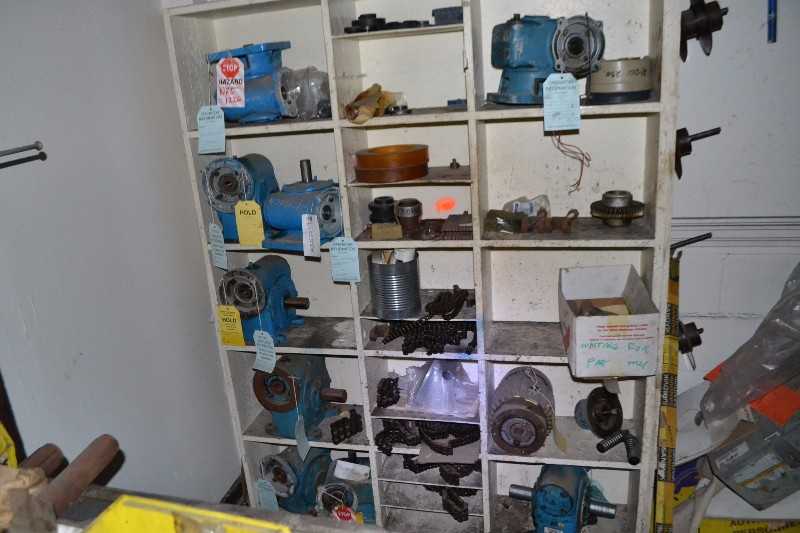 CONTENTS OF SHELVE - GEAR REDUCERS - MISCELLANEOUS