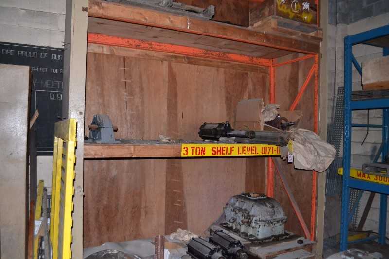 CONTENTS OF SHELVE - CROFT REDUCTION GEAR, PNUEMATIC CYLINDERS, FLANGED BEARING - MISCELLANEOUS