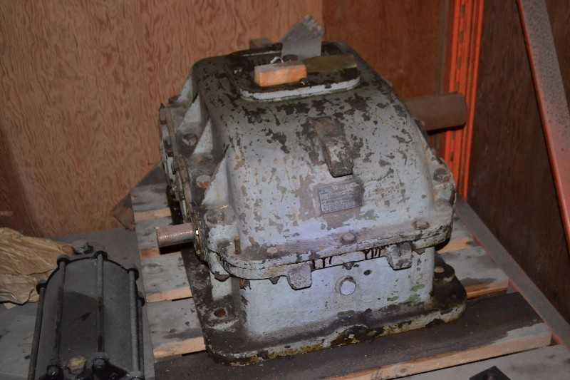 CONTENTS OF SHELVE - CROFT REDUCTION GEAR, PNUEMATIC CYLINDERS, FLANGED BEARING - MISCELLANEOUS