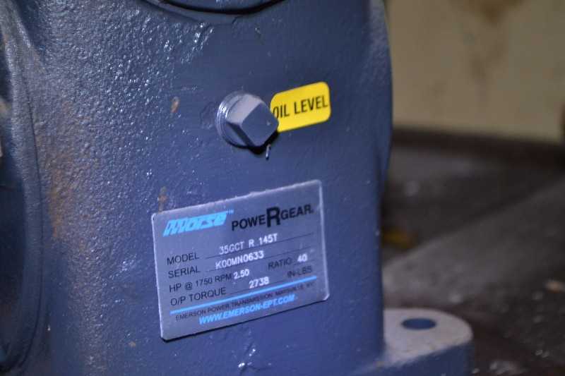 CONTENTS OF SHELVE - MORSE 40:1, MORSE 20GCY 50:1, MORSE 35GCT-R-145T 40:1 GEAR REDUCER LOT OF 8 - MISCELLANEOUS