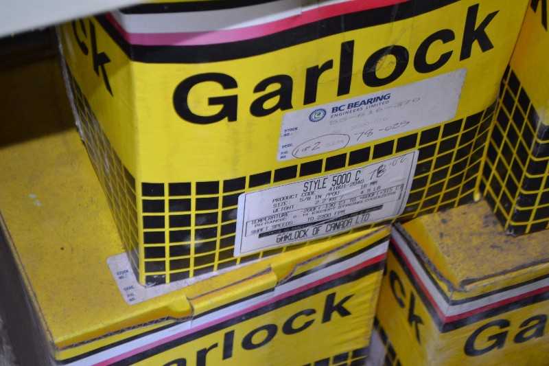 CONTENTS OF CABINET - GARLOCK SEALS STYLE 127AFP, STYLE 5000C, STYLE 5888, KLOZURE OIL SEALS - MISCELLANEOUS