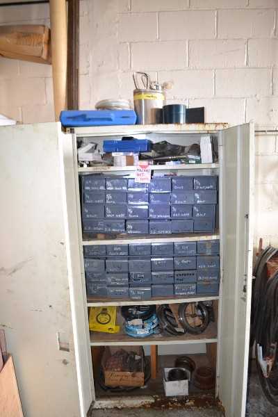 CONTENTS OF CABINET - MACHINE SHOP ACCESSORIES - MISCELLANEOUS
