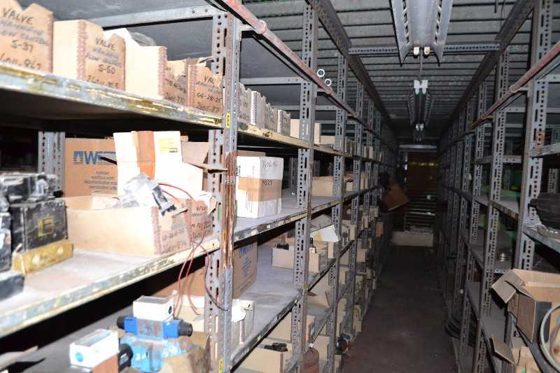 CONTENTS OF SHELVE - VICKERS SOLENOID HYDRAULIC PUMPS - MISCELLANEOUS