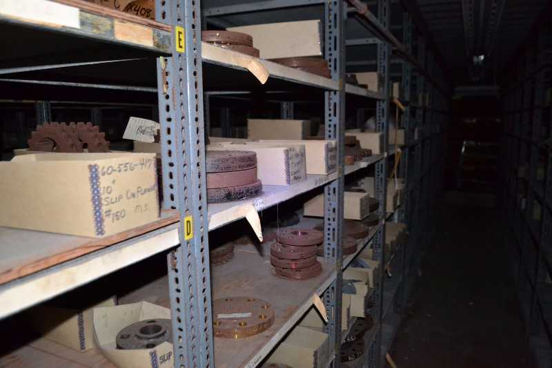 CONTENTS OF SHELVE - COUPLINGS, SPROCKETS, FLANGES, - MISCELLANEOUS