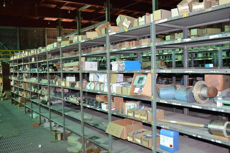CONTENTS OF SHELVING -FOXBORO E17DEM-ISM41A4 TRANSMITTER, FOXBORO CONTROLLER, PRESSURE GAUGES, VICKERS DG5S-8-2C-M-FW-B5-30-EN21, PCB CIRCUIT BOARDS - MISCELLANEOUS