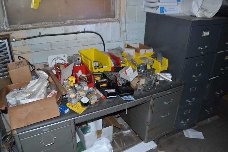 CONTENTS OF DESK - EFECTOR SF3304 X3, TRANSFORMERS, SOLENOID COIL, PCB CIRCUIT BOARD - MISCELLANEOUS
