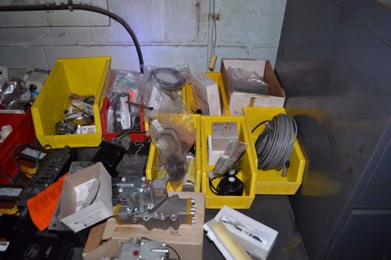 CONTENTS OF DESK - EFECTOR SF3304 X3, TRANSFORMERS, SOLENOID COIL, PCB CIRCUIT BOARD - MISCELLANEOUS