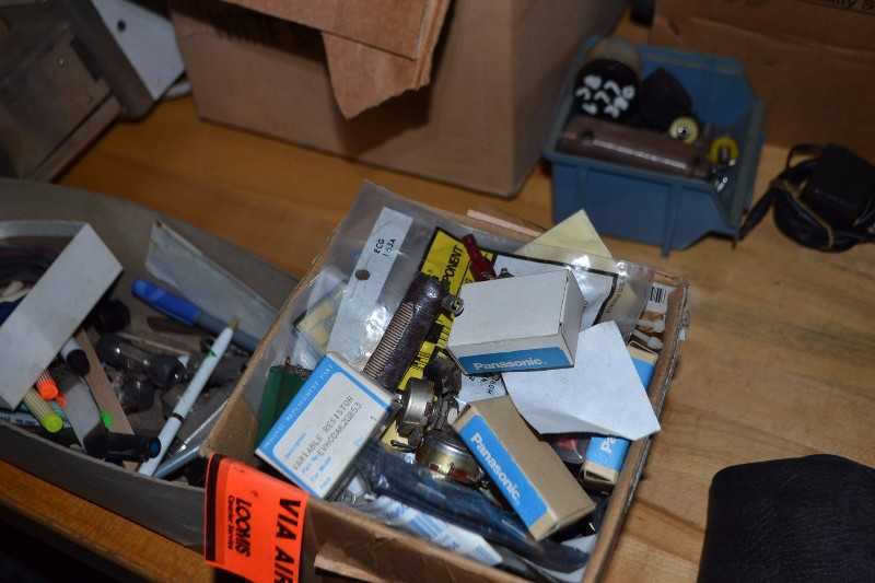 CONTENTS OF TABLE - CONTROLLERS, PCB CIRCUIT BOARDS, PNUEMATIC CYLINDERS - MISCELLANEOUS
