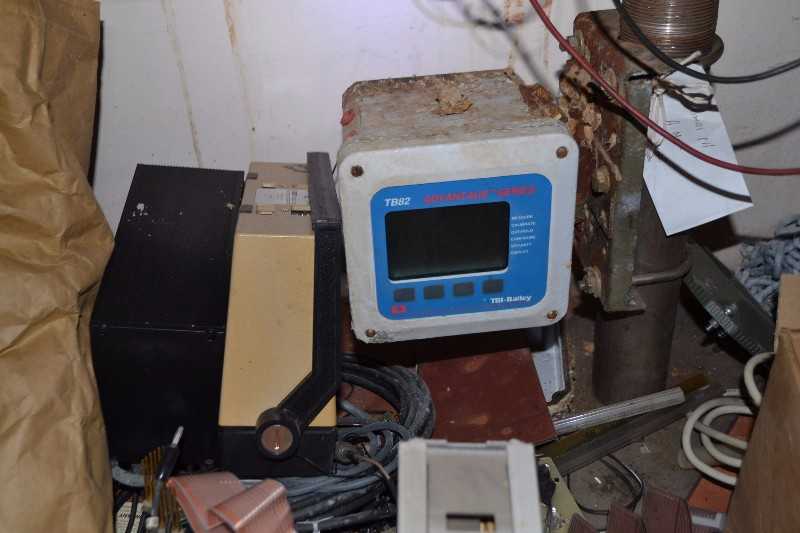 CONTENTS OF TABLE - UNILOC 750 CONTROLLER, TESTING EQUIPMENT - MISCELLANEOUS