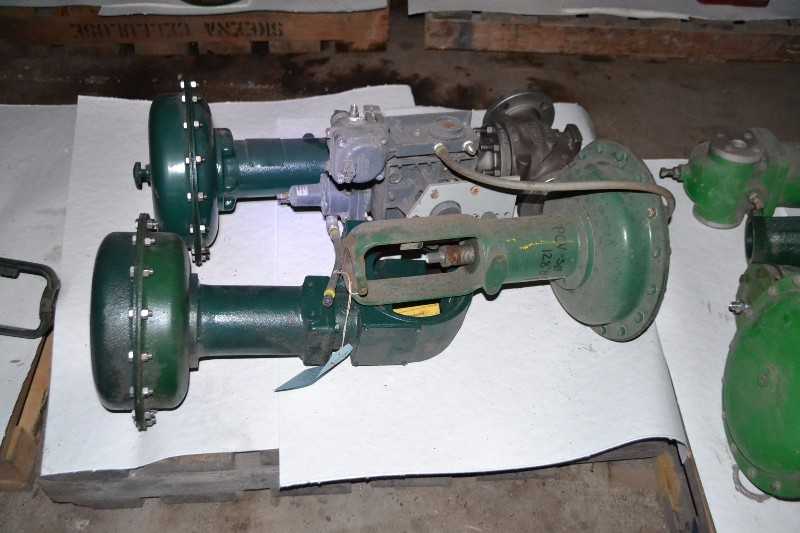 FISHER EZ STAINLESS CONTROL VALVE 2IN 1051 ACTUATOR + SPARE ACTUATOR X2 - MISCELLANEOUS