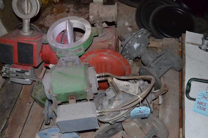 SKID OF ASSORTED VALVES 1-8IN LOT - FISHER, MASONEILAN - MISCELLANEOUS