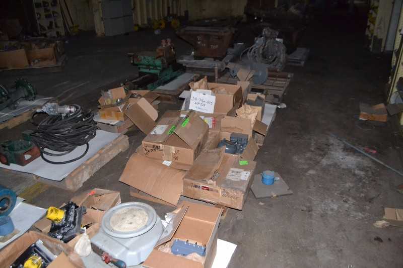 4 SKIDs OF REPLACEMENT PARTS - FISHER POSITIONER, SEAL KITS - MISCELLANEOUS