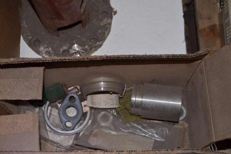 4 SKIDs OF REPLACEMENT PARTS - FISHER POSITIONER, SEAL KITS - MISCELLANEOUS