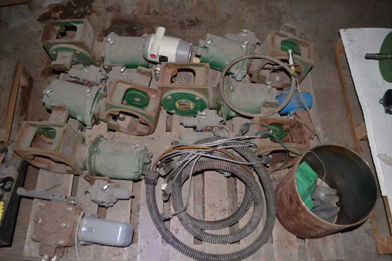 FISHER 1061 ACTUATORS X5, ASSORTED PARTS - MISCELLANEOUS