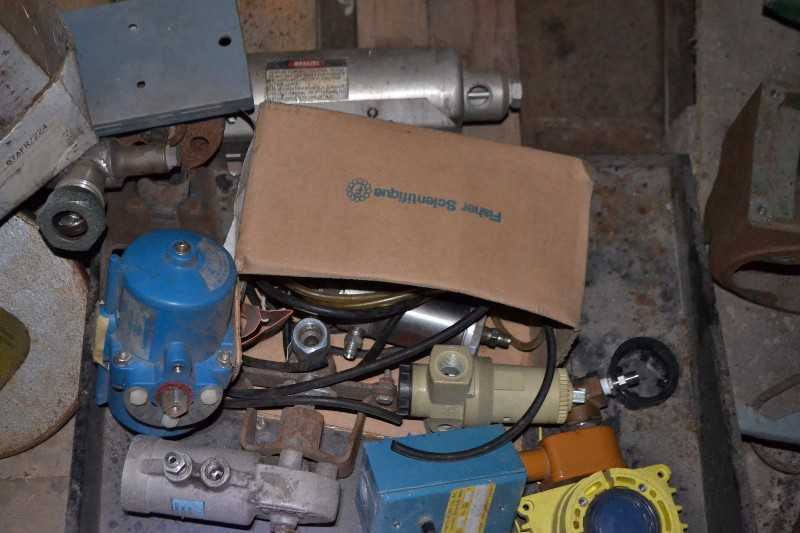 FISHER 1061 ACTUATORS X5, ASSORTED PARTS - MISCELLANEOUS