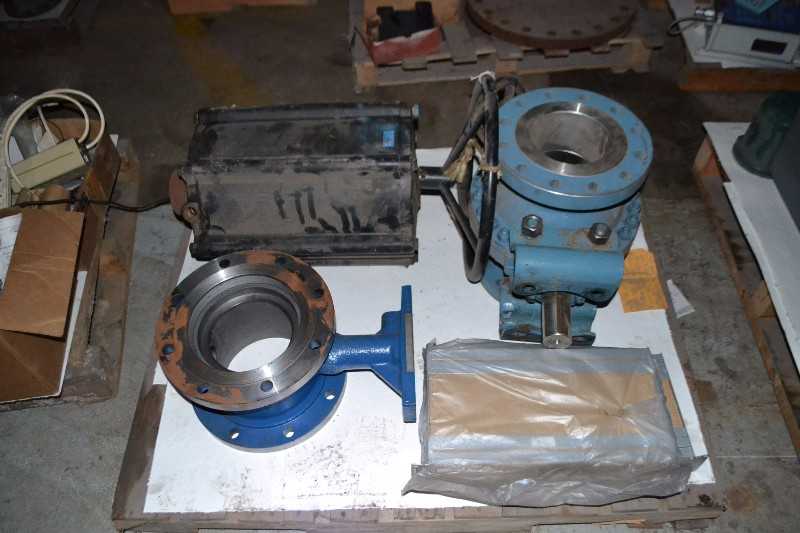 NELES JAMESBURY STAINLESS BALL VALVE 6IN CL300 + CONTENTS - MISCELLANEOUS