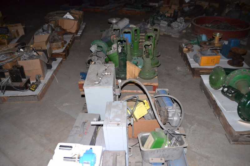 FISHER 1051 ACTUATOR x8, 1061 ACTUATOR, SKID OF CONTENTS - MISCELLANEOUS