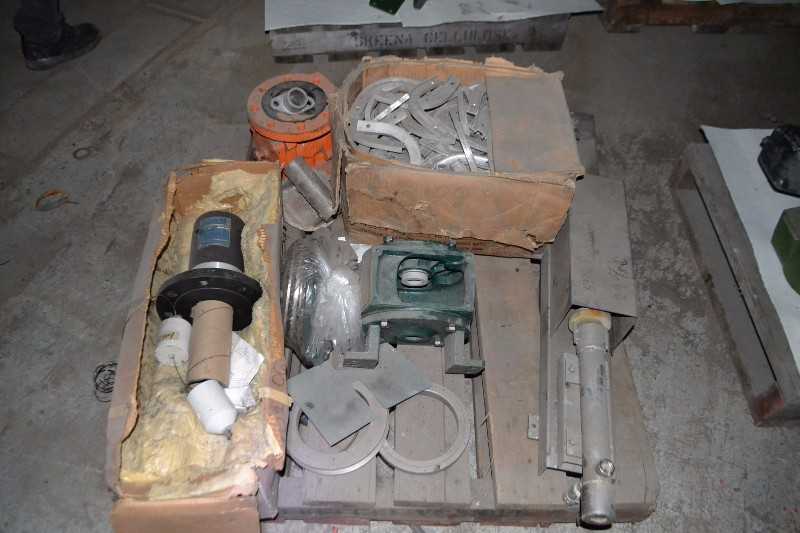 ASSORTED FISHER ACTUATORS + CONTENTS ON SKID - MISCELLANEOUS