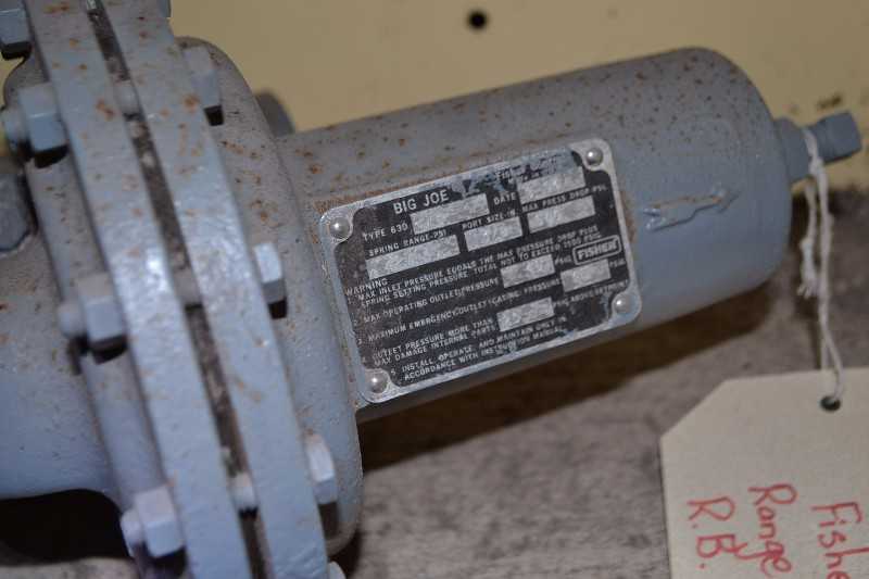 CONTENTS ON SHELVE - FISHER TYPE 61H VALVE - MISCELLANEOUS