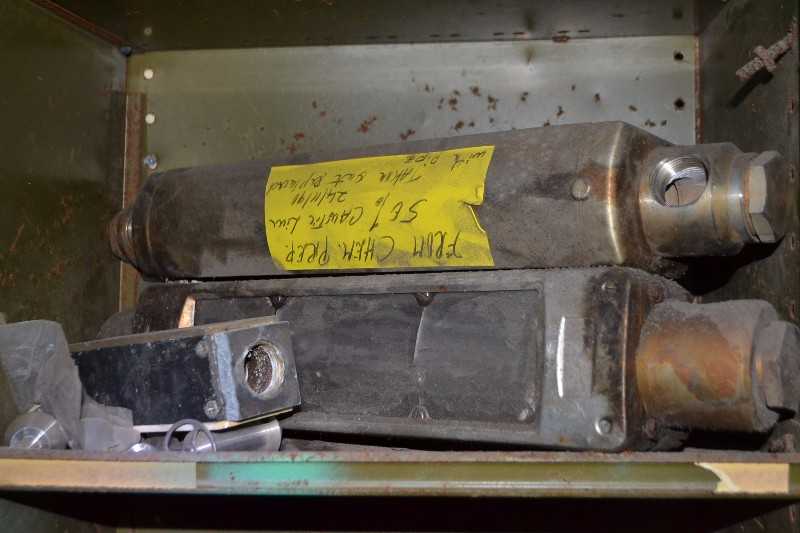CONTENTS OF SHELVE - POSITIONERS, BRACKETS - MISCELLANEOUS