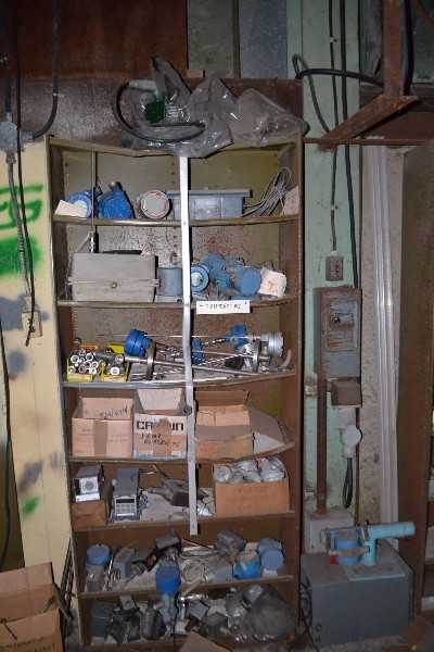 CONTENTS OF SHELVE - ROSEMOUNT TRANSMITTERS 1181, REGULATORS - MISCELLANEOUS