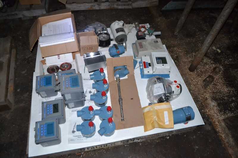 SKIDS OF CONTENTS - ROSEMOUNT TRANSMITTER, 2090 SMART - MISCELLANEOUS