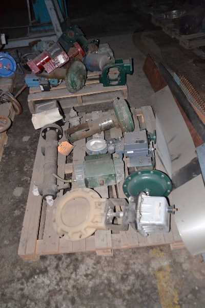 ASSORTED LOT OF FISHER VALVES 1-3IN, 1051 ACTUATORS - MISCELLANEOUS