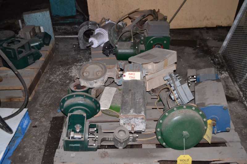 SKID OF ASSORTED FISHER VALVES - MISCELLANEOUS