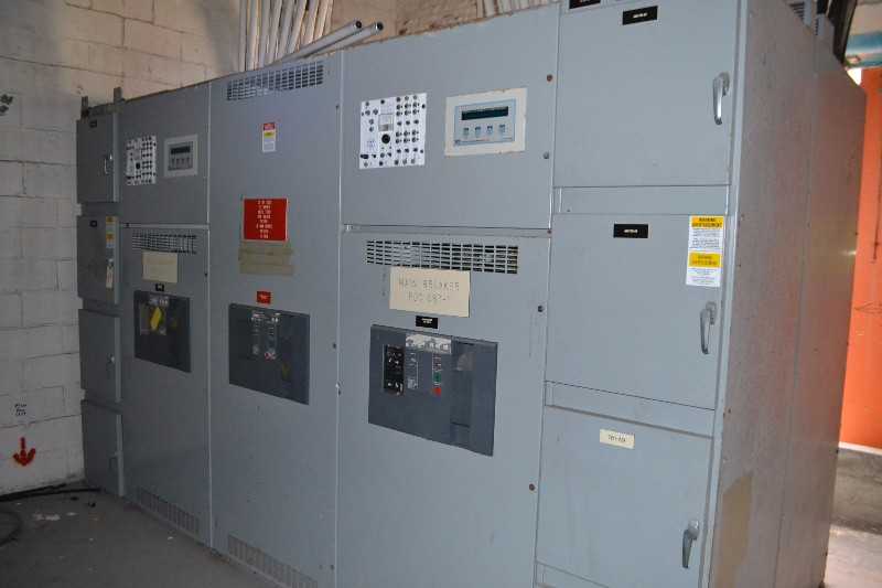 WESTINGHOUSE SPB150 4000A AMP BREAKER x3 SWITCHGEAR - MISCELLANEOUS