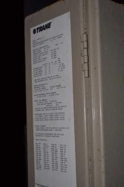 TRANE CVHF650 2300V-AC 250A AMPS CENTRAVAC CONTROL UNIT - MISCELLANEOUS