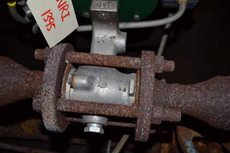FISHER V100 STAINLESS CONTROL VALVE 1IN CL300 1051 ACTUATOR 3600 POSITIONER - MISCELLANEOUS