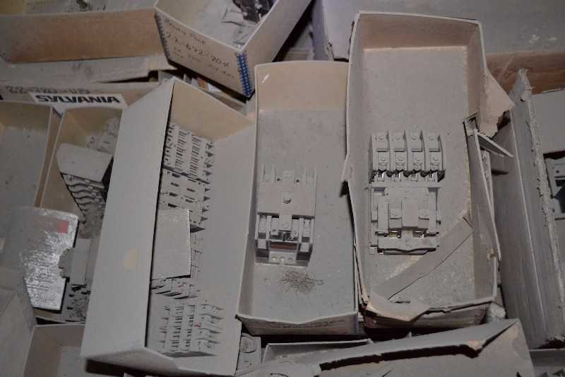 SKID OF ELECTRICAL CONTENTS - CONTACTORS, STARTERS, RELAYS - MISCELLANEOUS